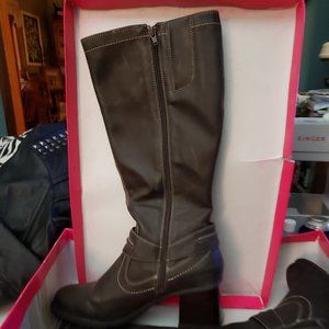 Ladies Boots